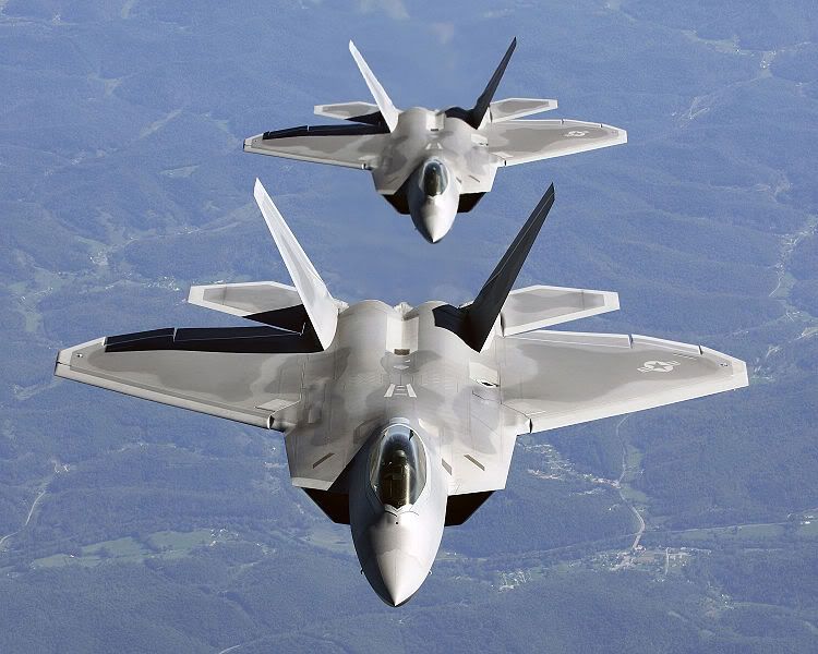 f22-001.jpg