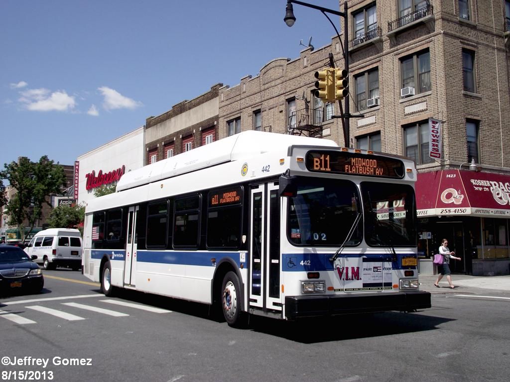 MTANewYorkCityBusNewFlyerC40LF442.jpg