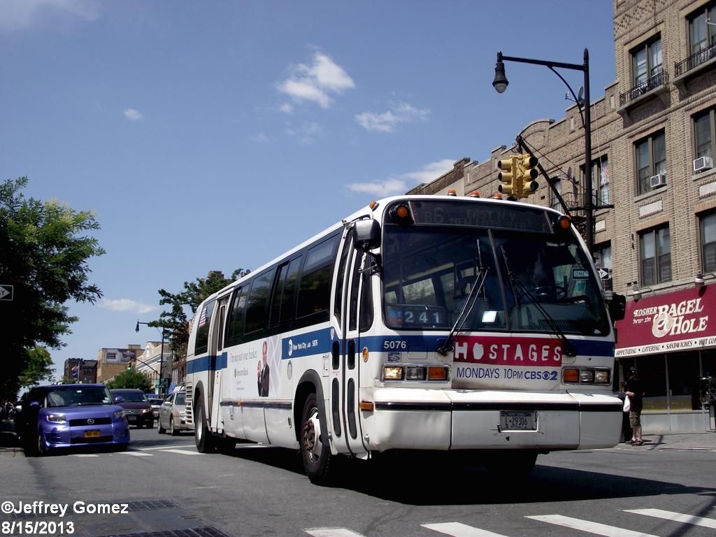 MTANewYorkCityBusNovaBUSRTS5076B6.jpg