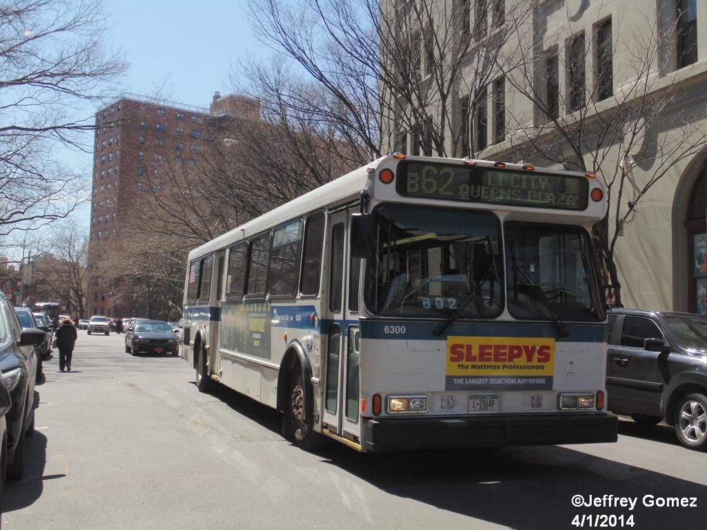 MTANewYorkCityBusOrionV6300B62.jpg