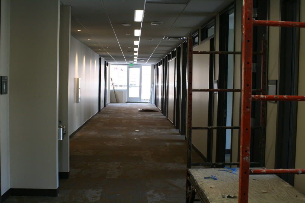 Image of a hallway on the 4th floor